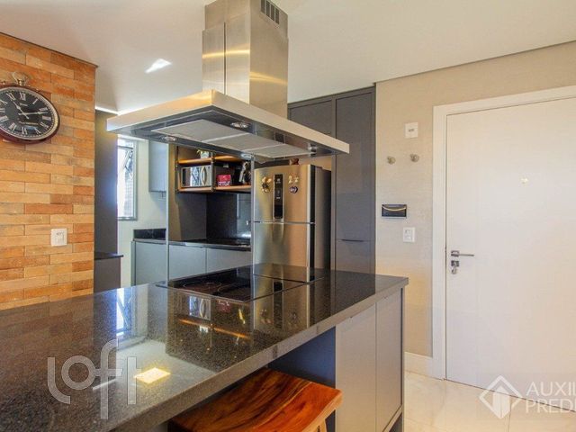 Apartamento com 62m², 1 dormitório, 1 vaga, Petrópolis em Porto Alegre