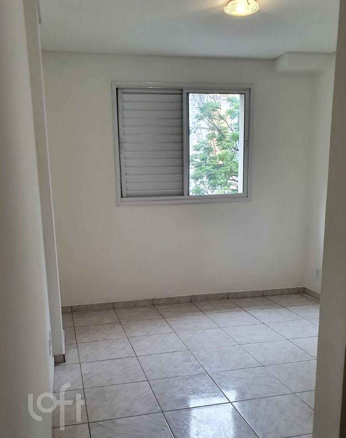 Apartamento à venda com 1 quarto, 27m² - Foto 2