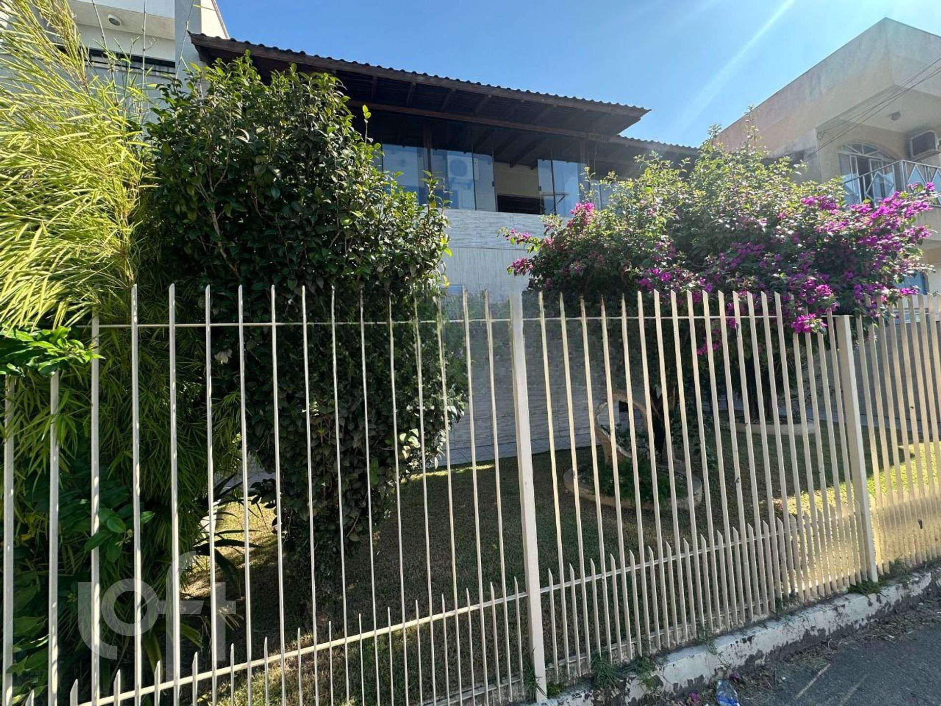 Casa Residencial com 434m², 5 quartos, 3 suítes, no bairro Ponte do Imaruim em Palhoça
