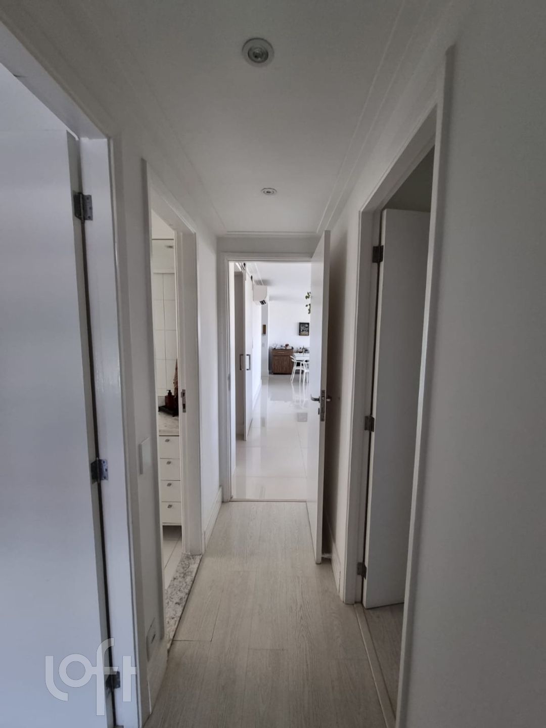 Apartamento à venda com 3 quartos, 134m² - Foto 10