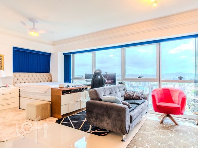 Apartamento com 46m², 1 dormitório, 1 vaga, Praia de Belas em Porto Alegre