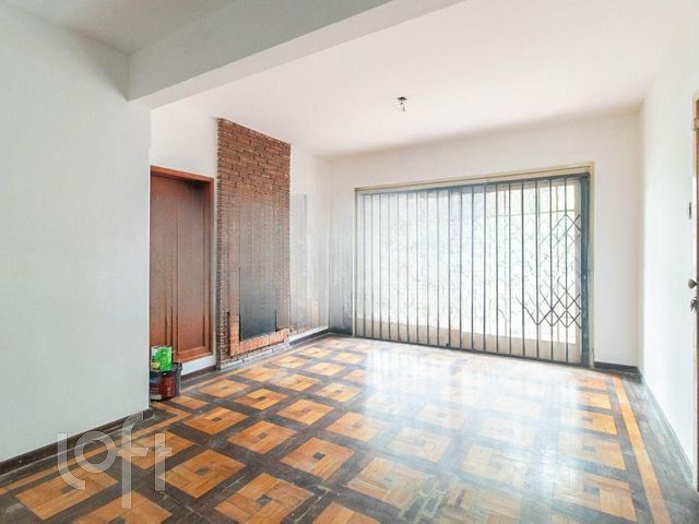 Apartamento com 114m², 3 dormitórios, 1 vaga, Santana em Porto Alegre