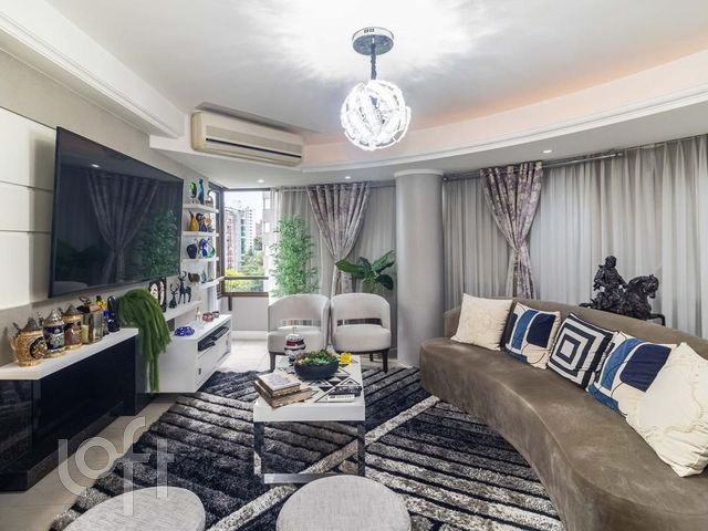 Apartamento com 104m², 3 dormitórios, 1 suíte, 2 vagas, Bela Vista em Porto Alegre