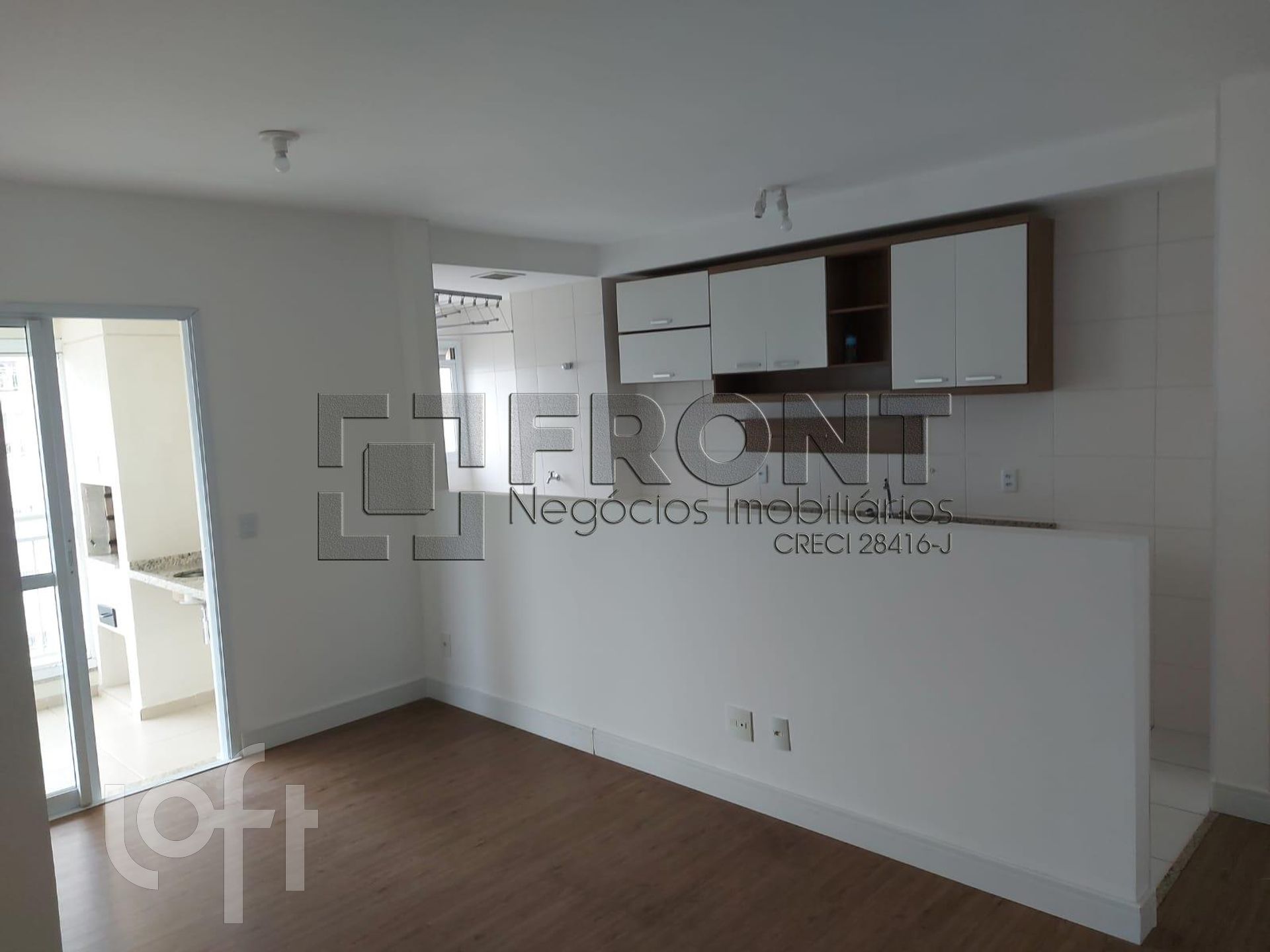 Apartamento à venda com 2 quartos, 65m² - Foto 1