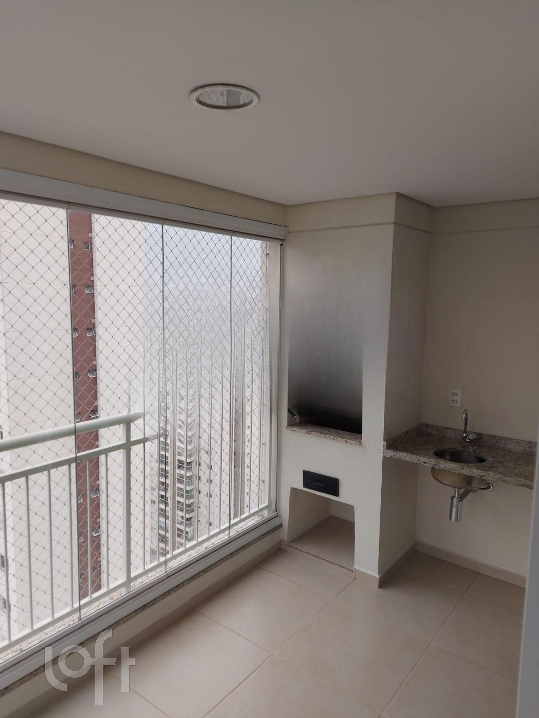 Apartamento à venda com 2 quartos, 65m² - Foto 3