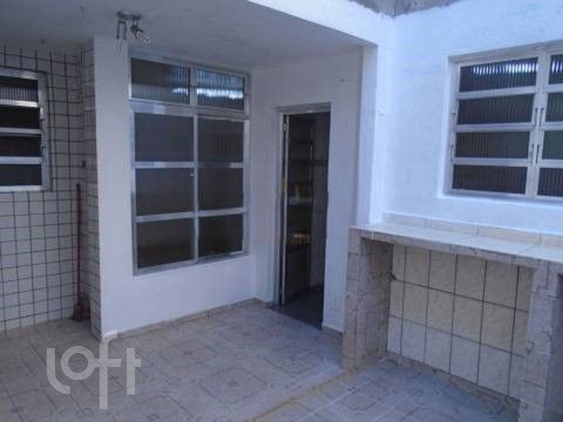 Apartamento à venda com 2 quartos, 75m² - Foto 3