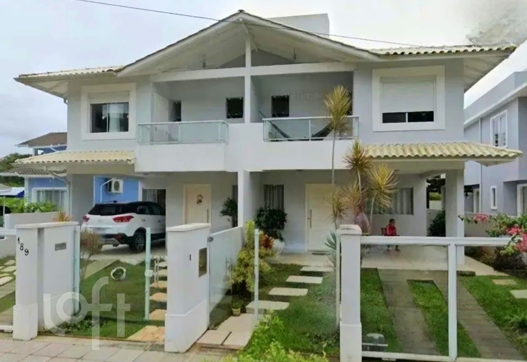 Casa à venda em Canasvieiras com 150 m², 4 quartos, 2 suítes, 2 vagas