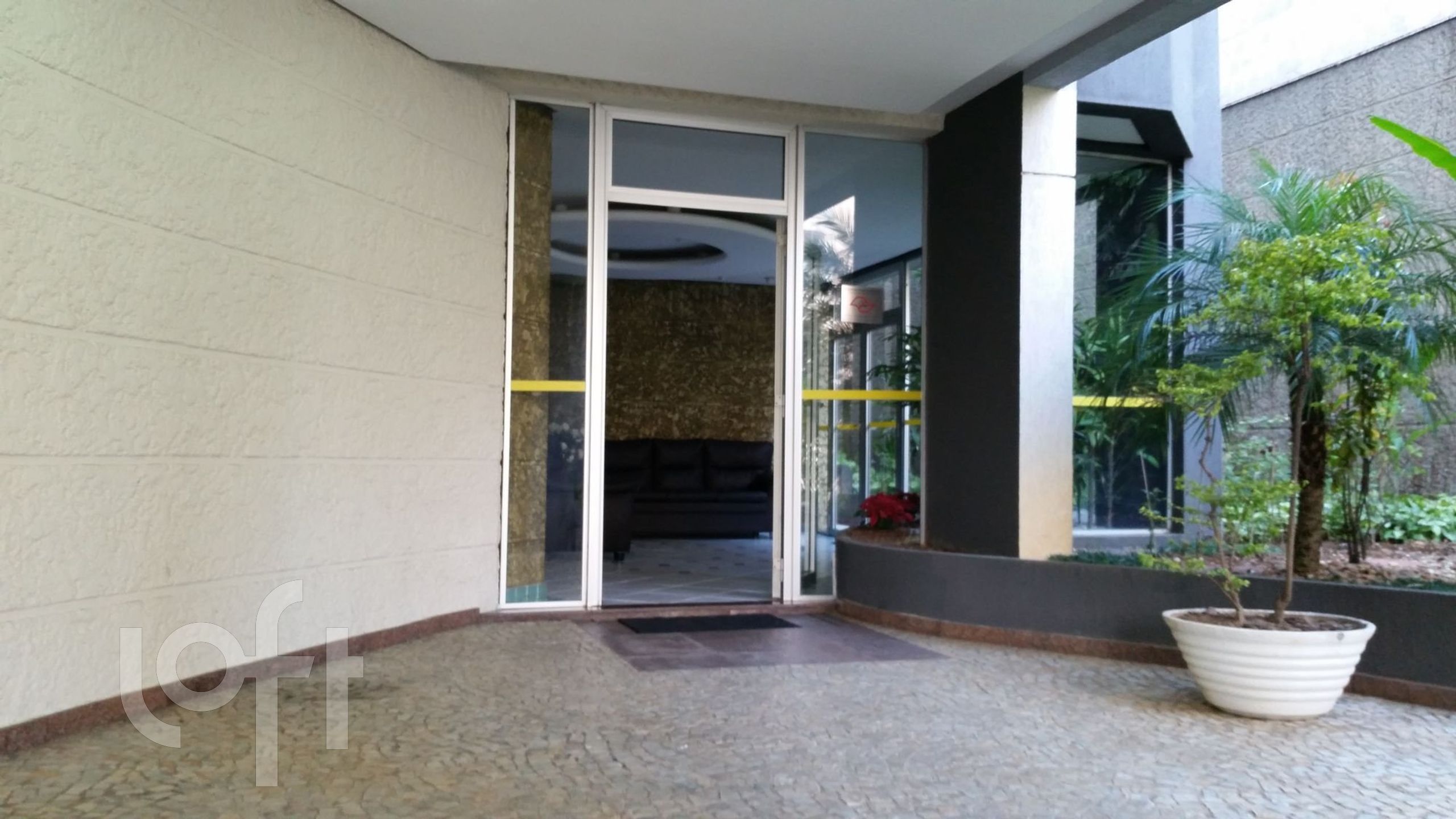 Apartamento à venda com 1 quarto, 42m² - Foto 30