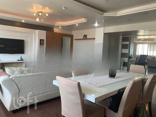 Apartamento com 168m², 4 dormitórios, 1 suíte, 1 vaga, Independência em Porto Alegre