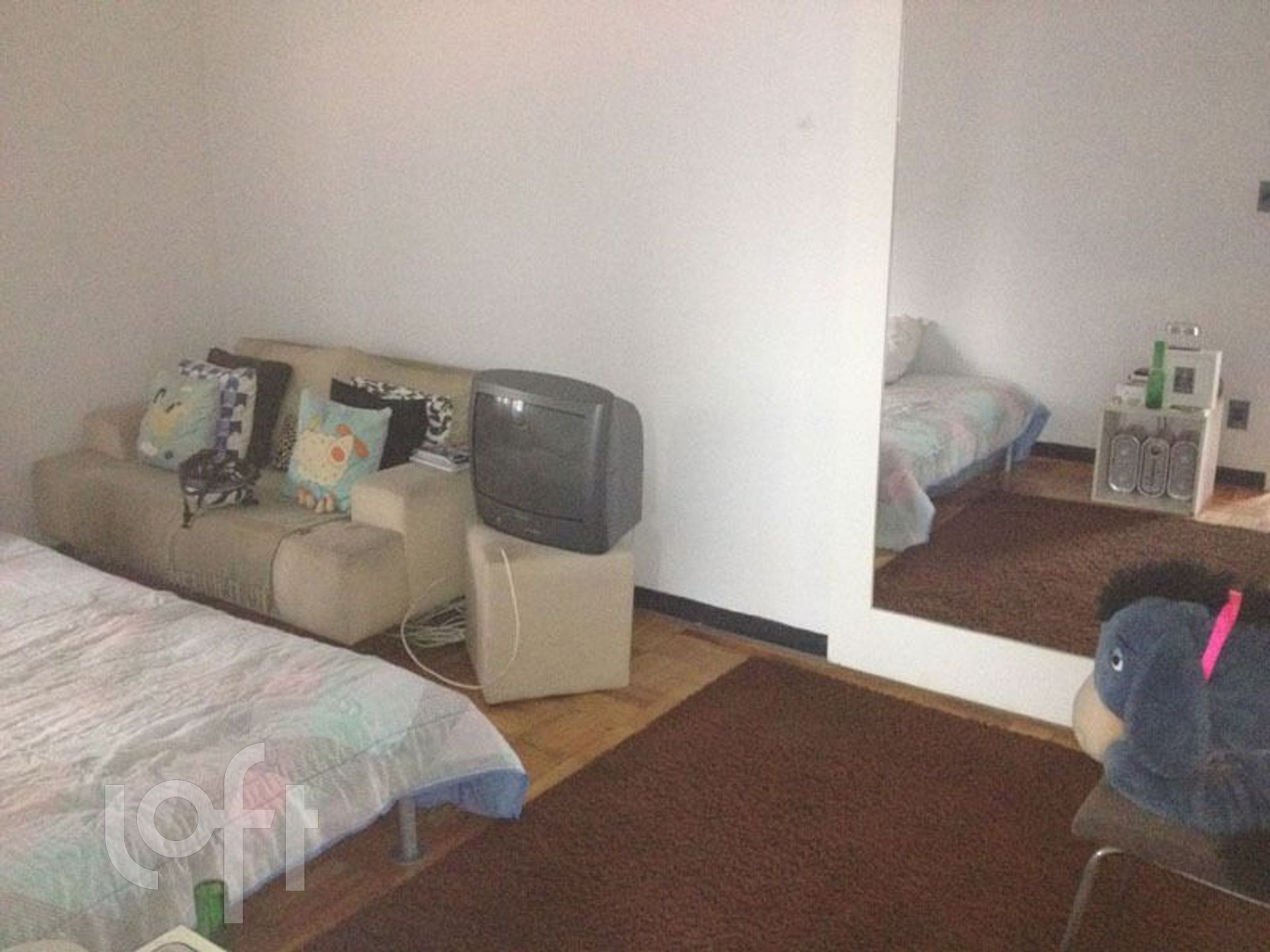 Apartamento à venda com 2 quartos, 79m² - Foto 4