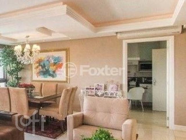 Apartamento com 169m², 3 dormitórios, 3 suítes, 3 vagas, Rio Branco em Porto Alegre