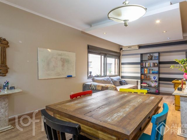 Apartamento com 84m², 2 dormitórios, 1 vaga, Santa Cecília em Porto Alegre