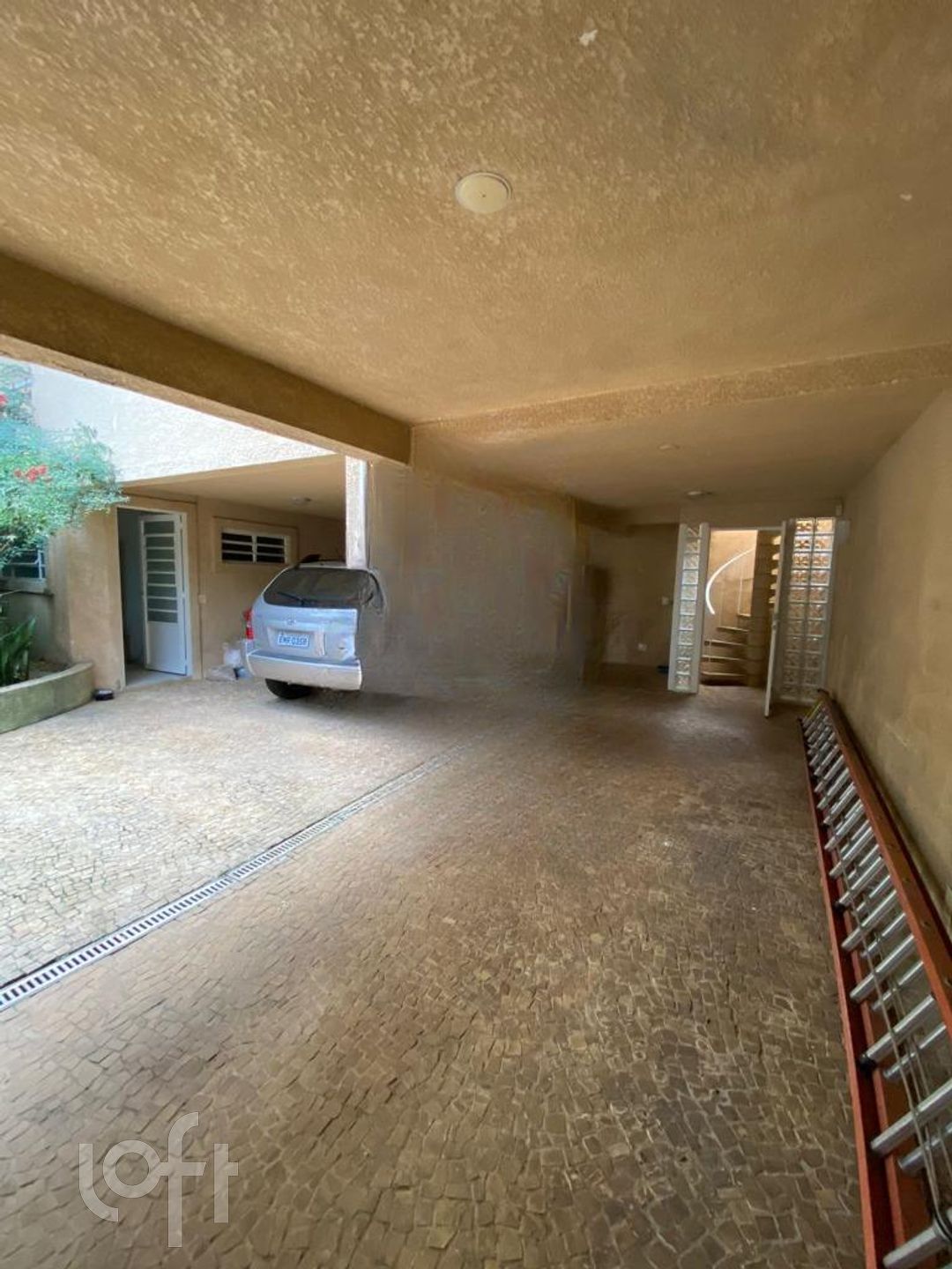 Casa à venda com 4 quartos, 370m² - Foto 12