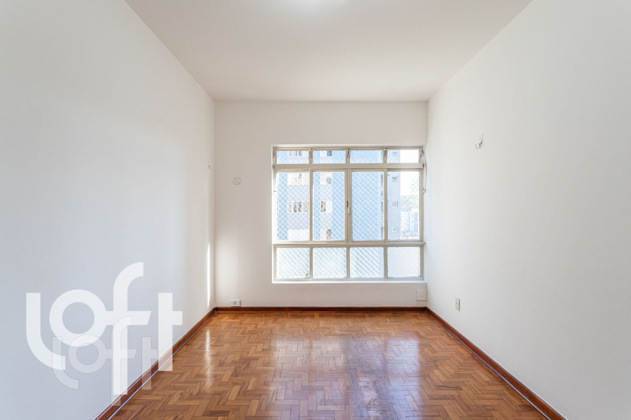 Apartamento à venda com 2 quartos, 70m² - Foto 13