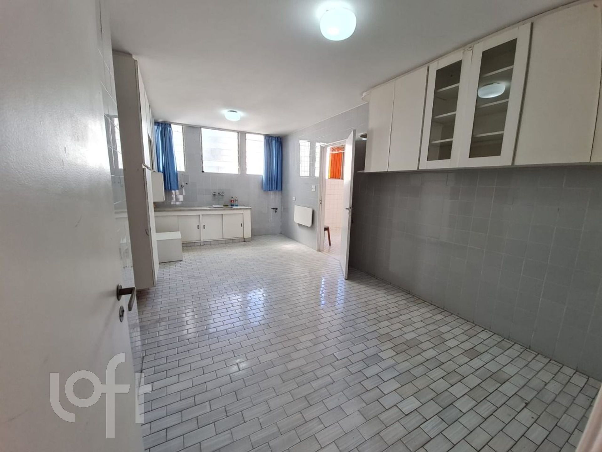 Apartamento à venda com 3 quartos, 160m² - Foto 7