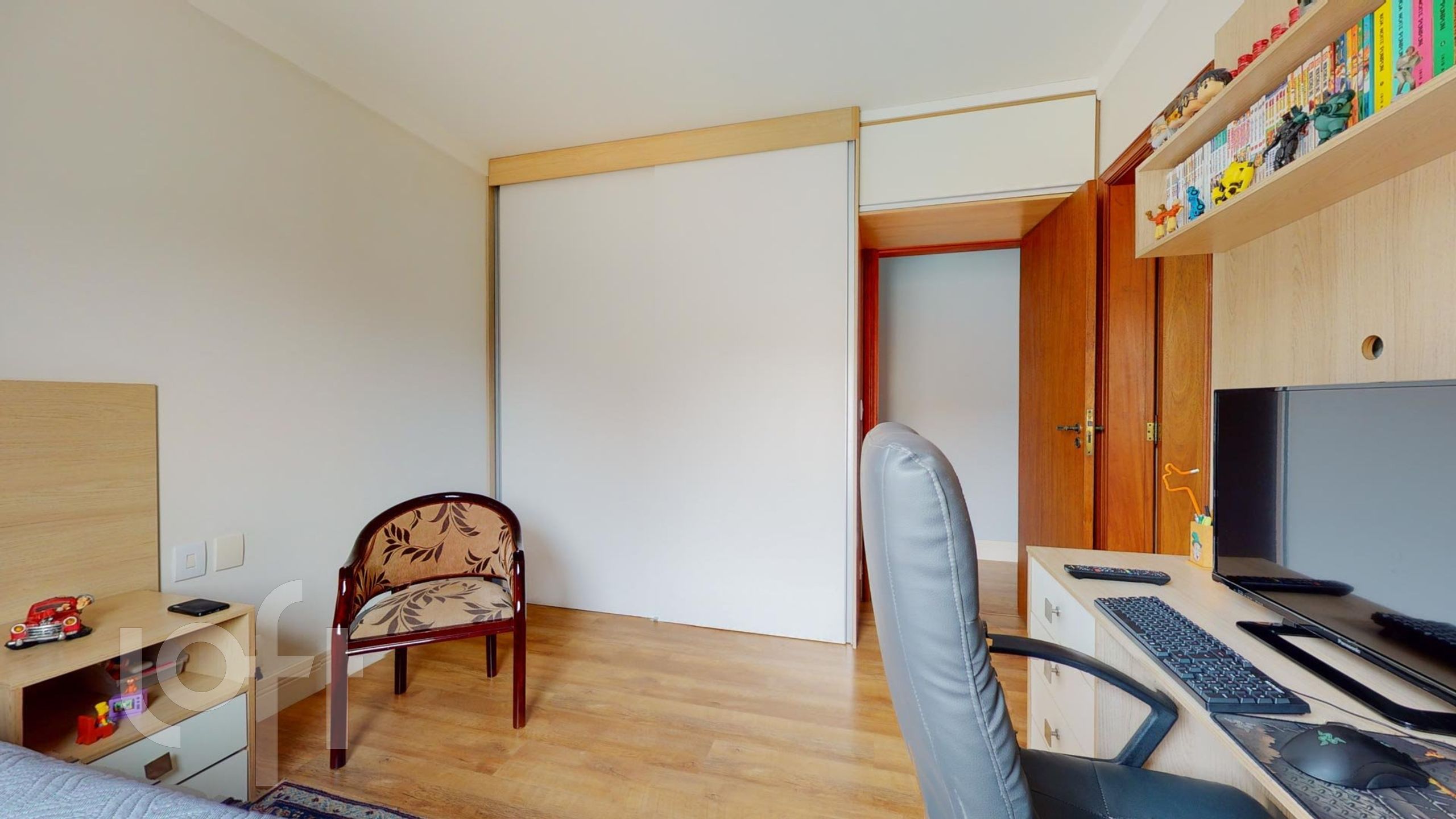 Apartamento à venda com 3 quartos, 240m² - Foto 32