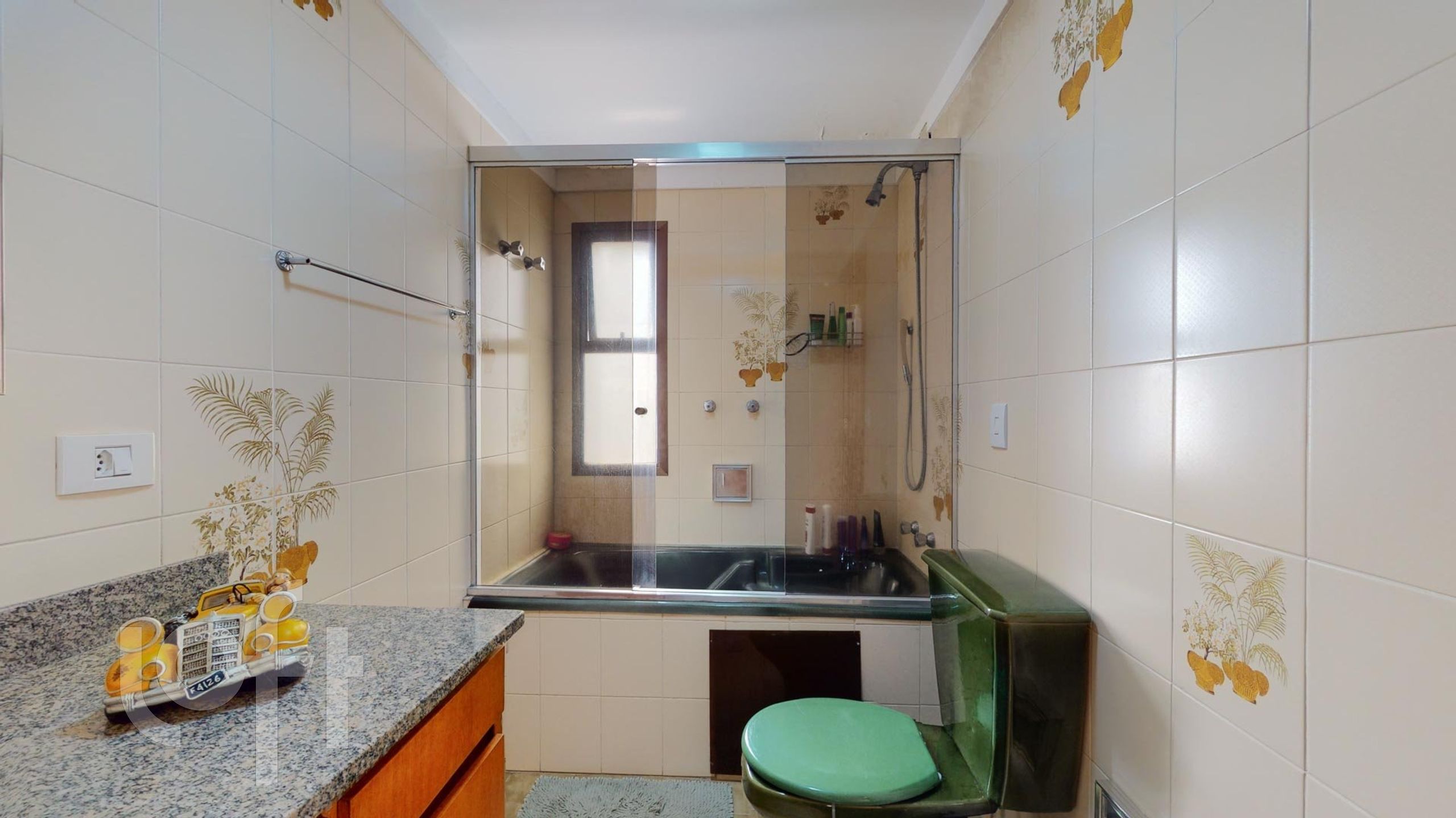 Apartamento à venda com 3 quartos, 240m² - Foto 5