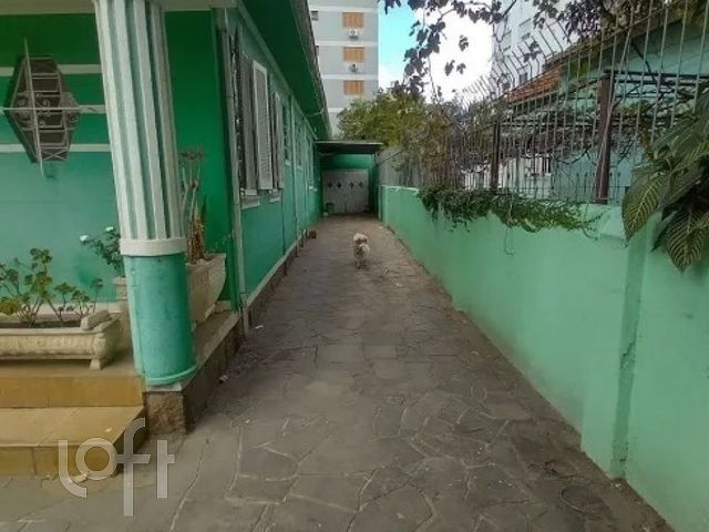 Casa com 180m², 4 dormitórios, 4 vagas, Cristo Redentor em Porto Alegre