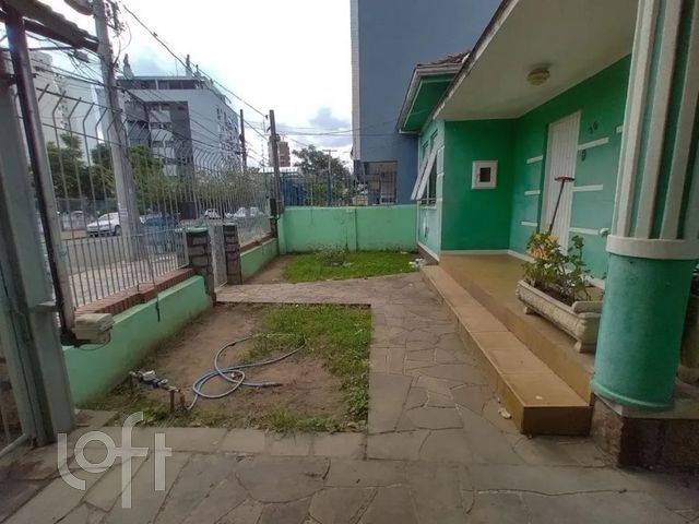 Casa com 180m², 4 dormitórios, 4 vagas, Cristo Redentor em Porto Alegre