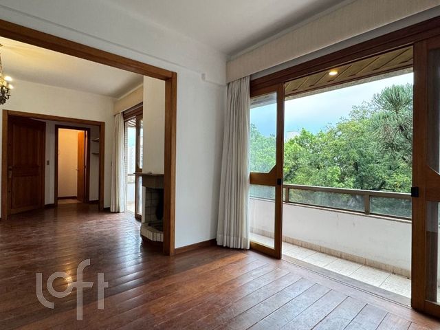 Apartamento com 153m², 3 dormitórios, 1 suíte, 2 vagas, Bela Vista em Porto Alegre