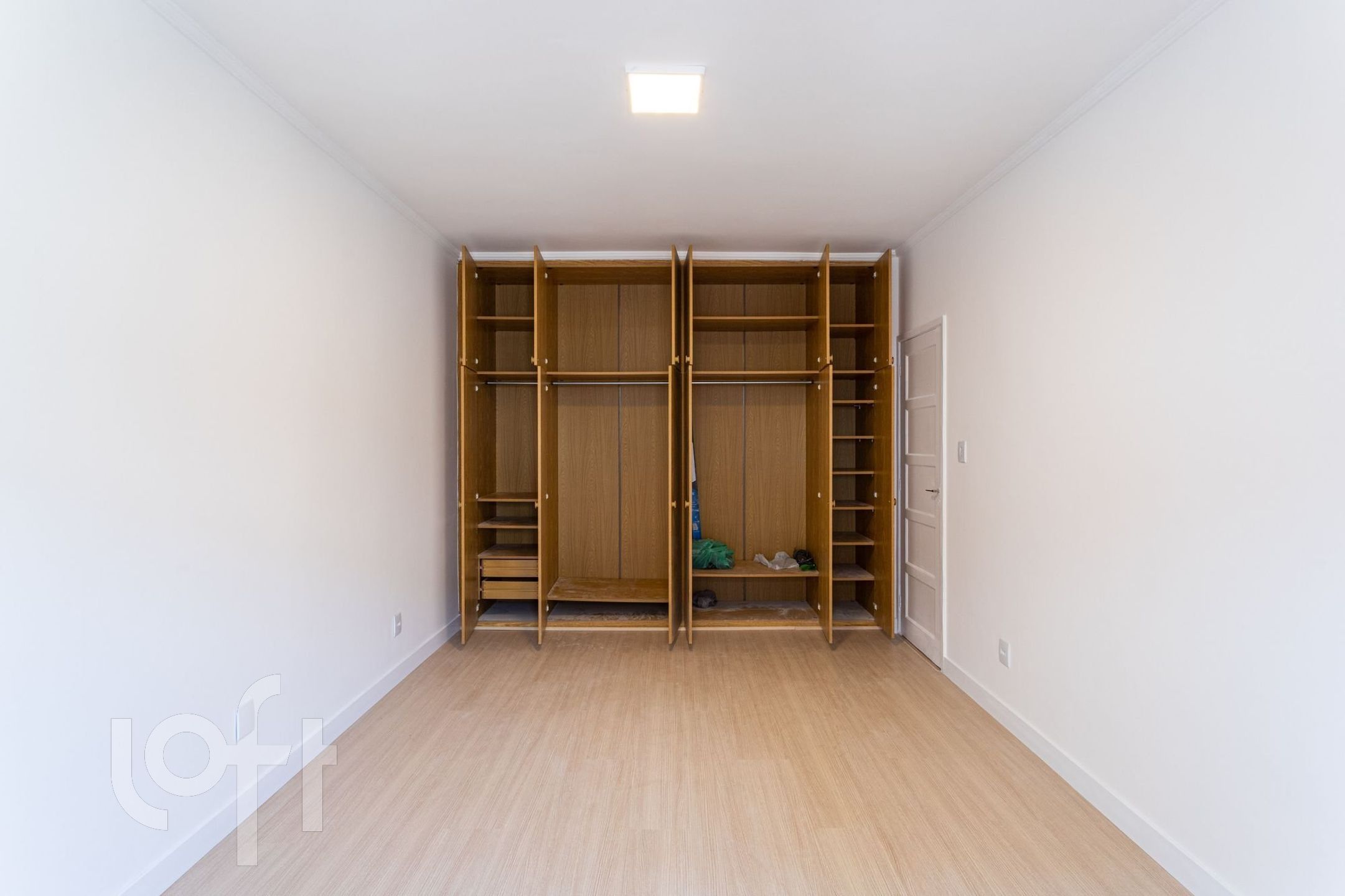 Apartamento à venda com 1 quarto, 57m² - Foto 3