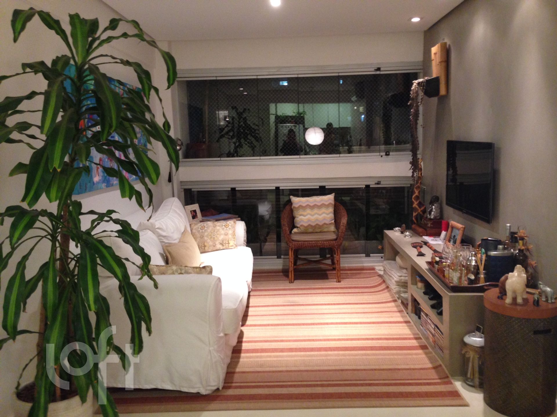 Apartamento à venda com 1 quarto, 58m² - Foto 1