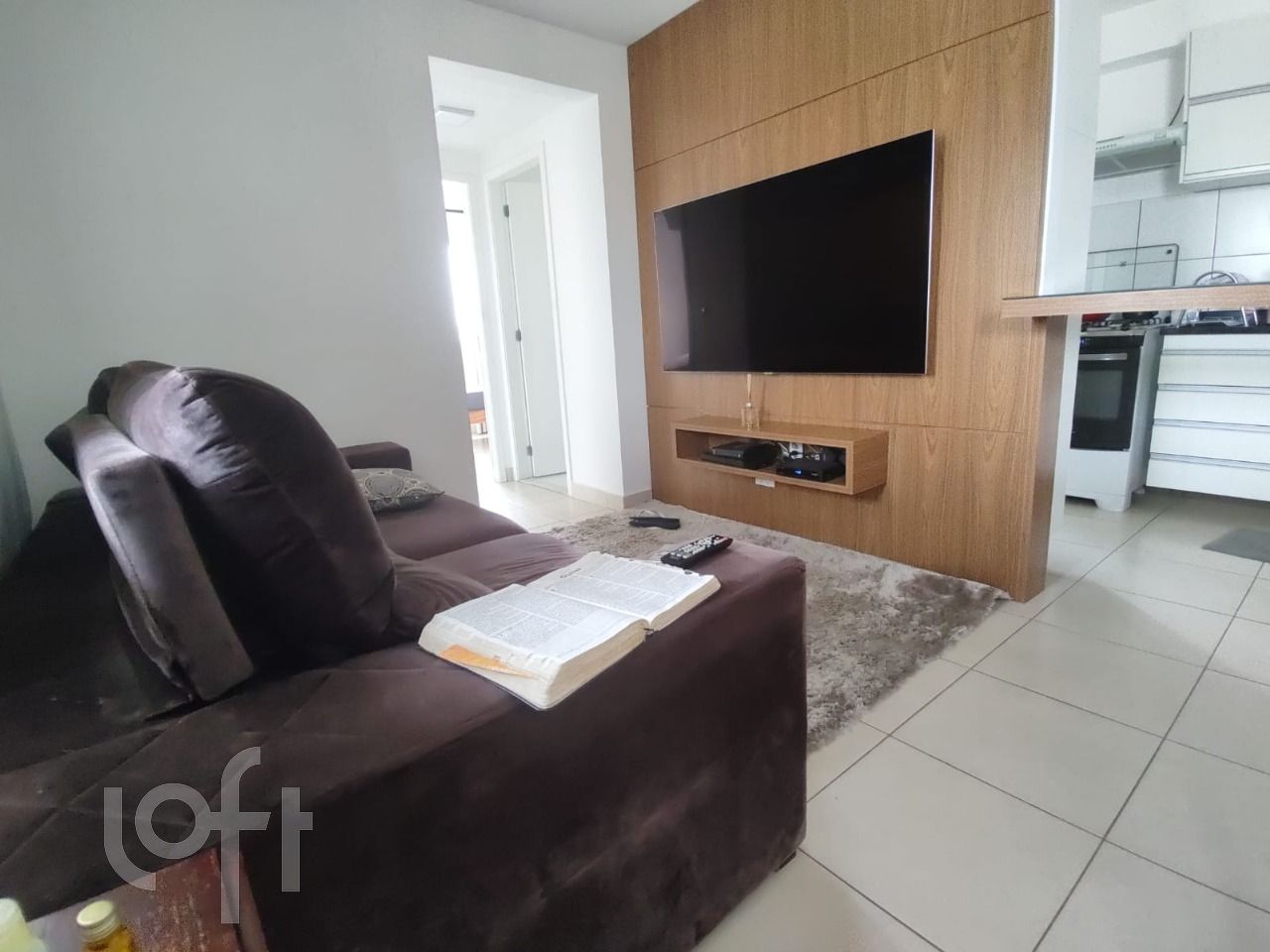 Apartamento à venda com 2 quartos, 74m² - Foto 3