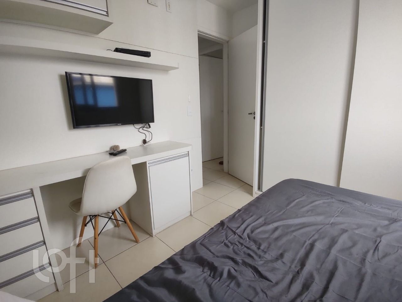 Apartamento à venda com 2 quartos, 74m² - Foto 9