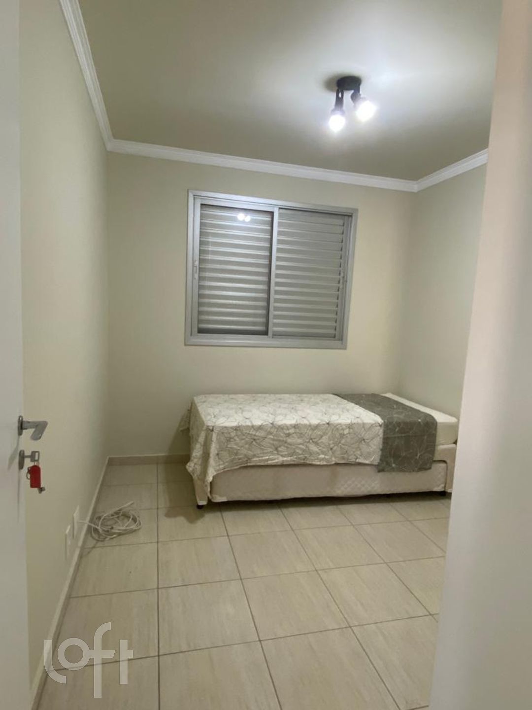 Apartamento à venda com 2 quartos, 64m² - Foto 11