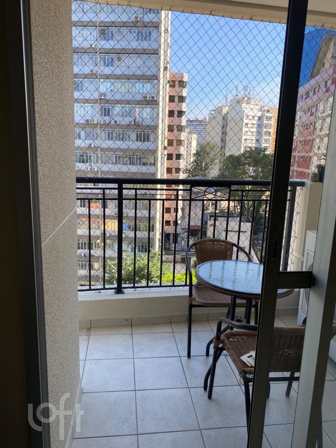 Apartamento à venda com 2 quartos, 64m² - Foto 3