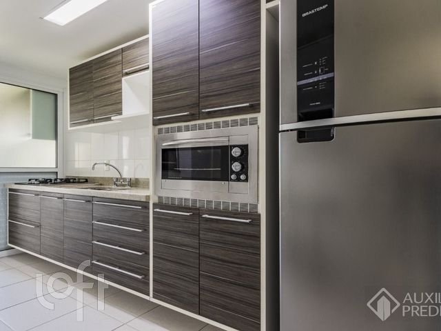 Apartamento com 97m², 3 dormitórios, 2 suítes, 2 vagas, Boa Vista em Porto Alegre