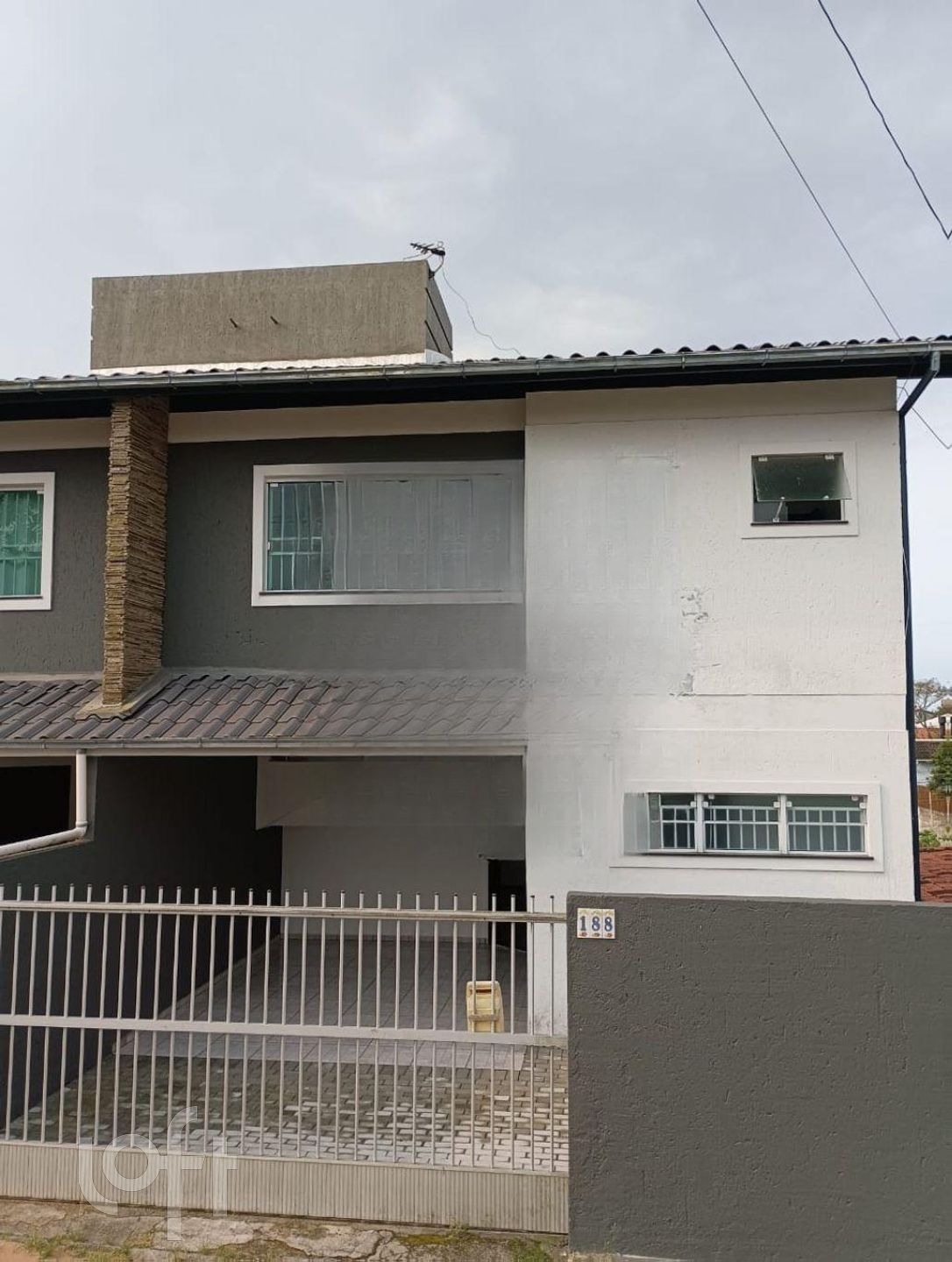 Casa à venda em Santinho com 150 m², 3 quartos, 1 suíte, 2 vagas