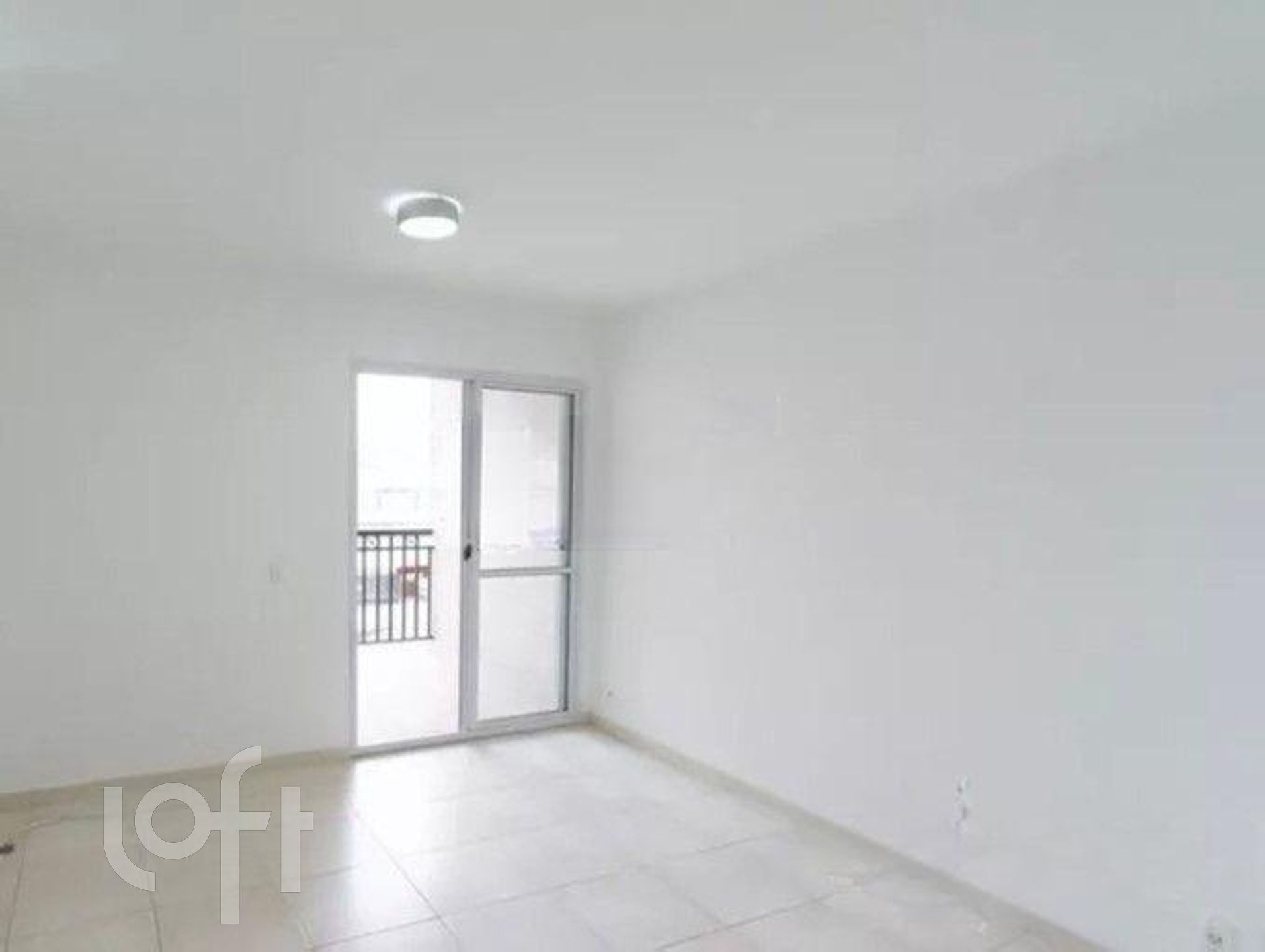 Apartamento à venda com 2 quartos, 64m² - Foto 1