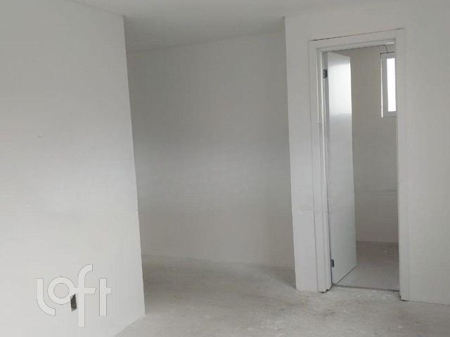 Apartamento com 56m², 2 dormitórios, 1 suíte, 1 vaga, Jardim Botânico em Porto Alegre