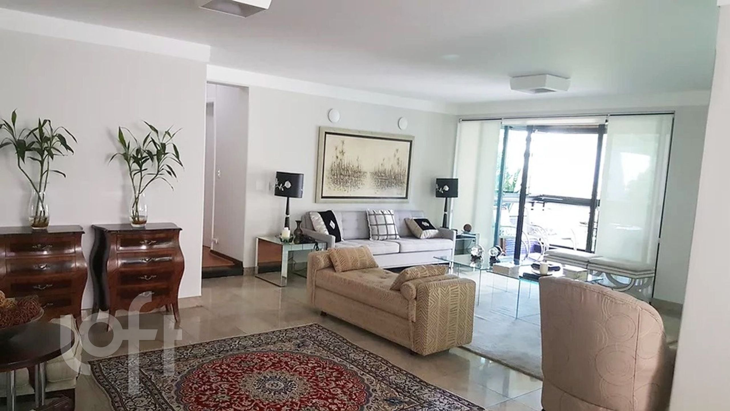 Apartamento à venda com 5 quartos, 300m² - Foto 1