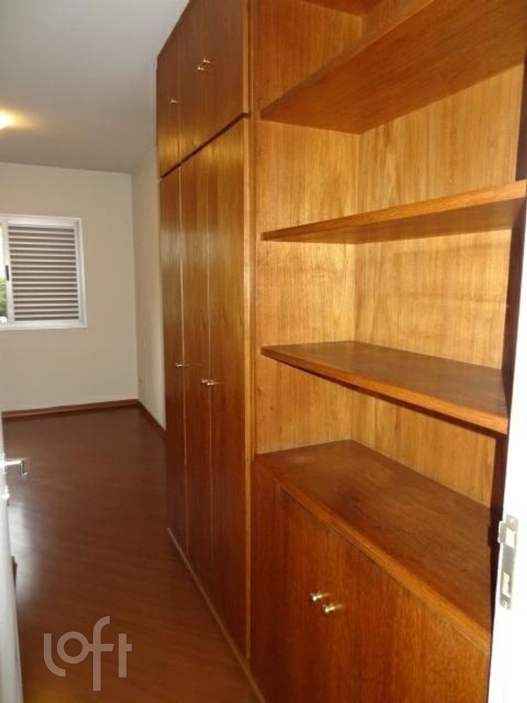 Apartamento à venda com 2 quartos, 76m² - Foto 3