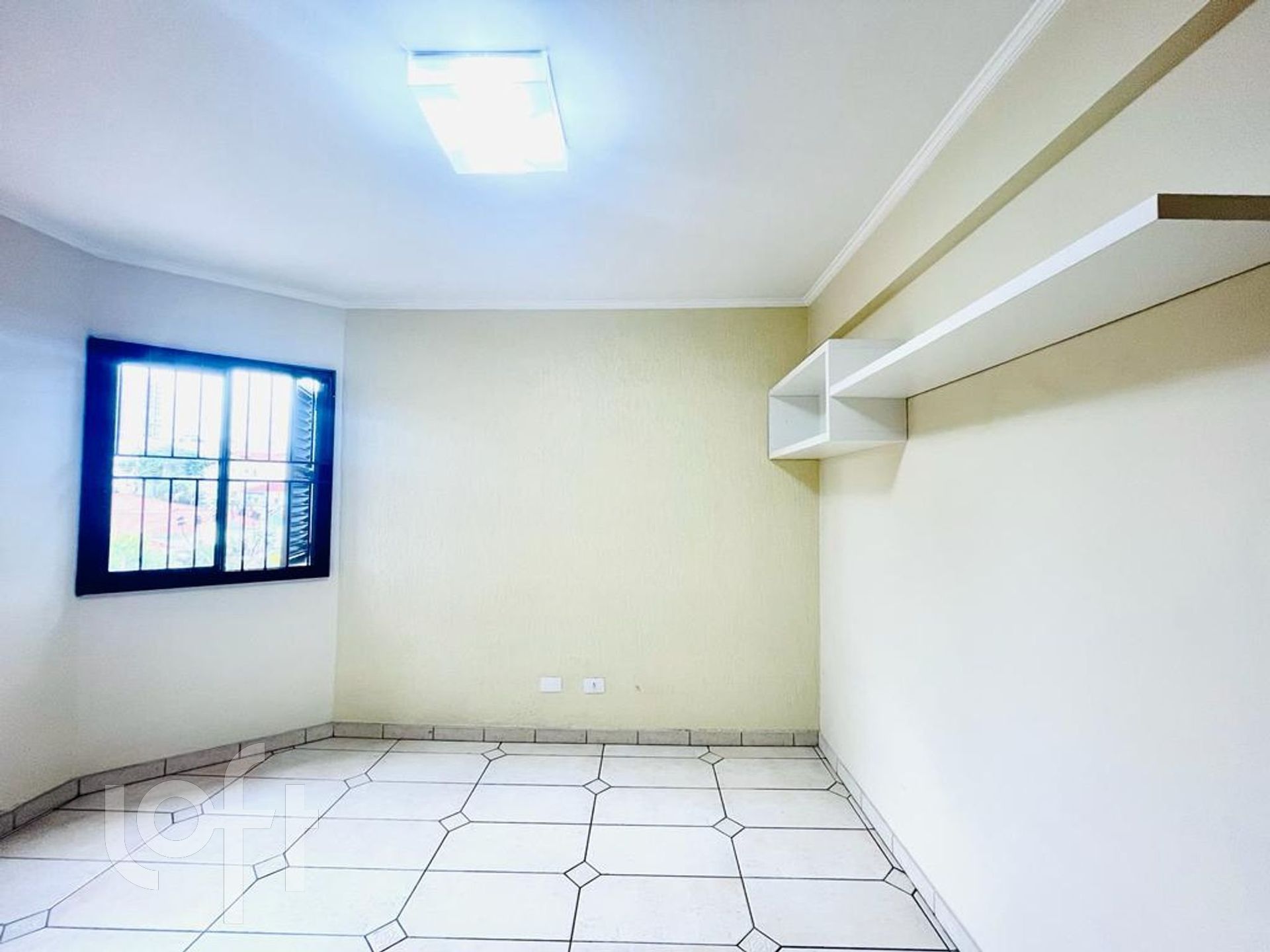 Apartamento à venda com 3 quartos, 89m² - Foto 2