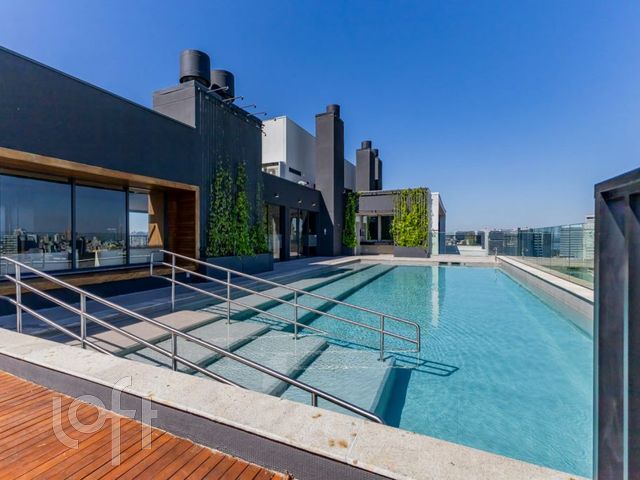 Apartamento com 60m², 2 dormitórios, 2 suítes, 2 vagas, Cidade Baixa em Porto Alegre