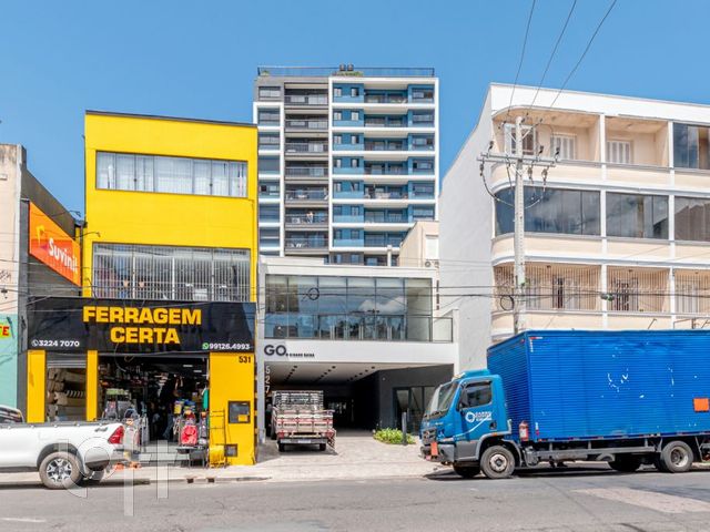 Apartamento com 60m², 2 dormitórios, 2 suítes, 2 vagas, Cidade Baixa em Porto Alegre
