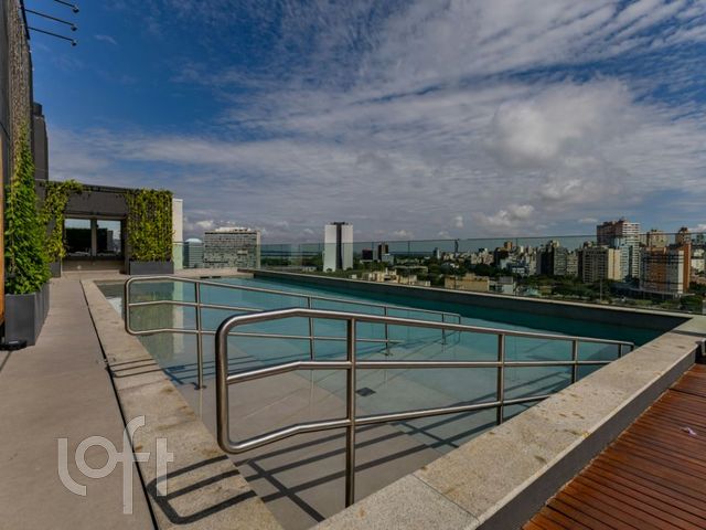 Apartamento com 60m², 2 dormitórios, 2 suítes, 2 vagas, Cidade Baixa em Porto Alegre