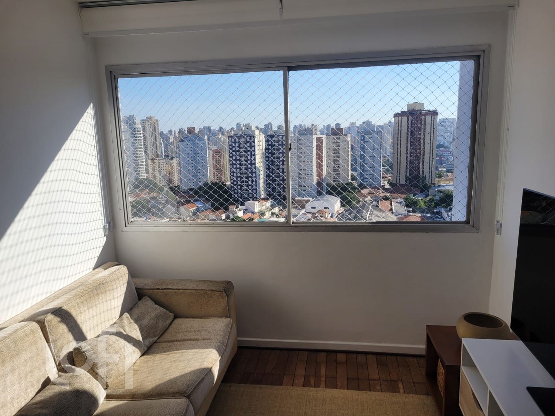 Apartamento à venda com 3 quartos, 74m² - Foto 1