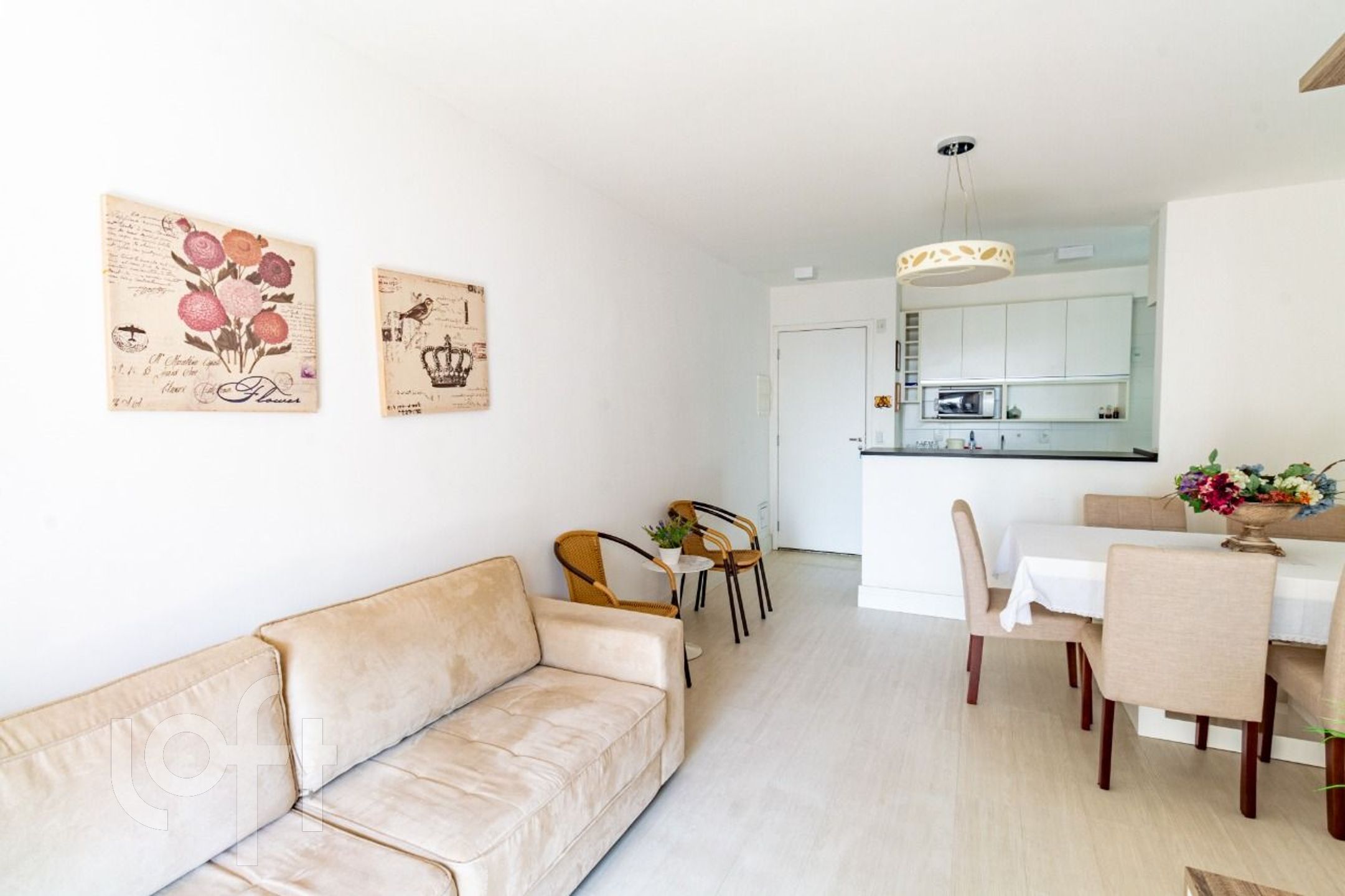 Apartamento à venda com 3 quartos, 70m² - Foto 4