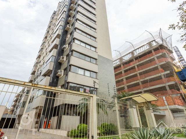 Apartamento com 89m², 2 dormitórios, 1 suíte, 1 vaga, Petrópolis em Porto Alegre