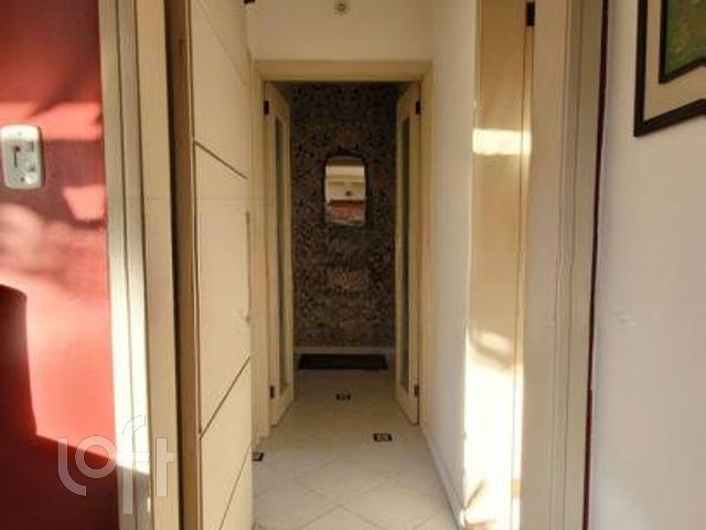 Apartamento com 213m², 3 dormitórios, 1 suíte, 2 vagas, Petrópolis em Porto Alegre