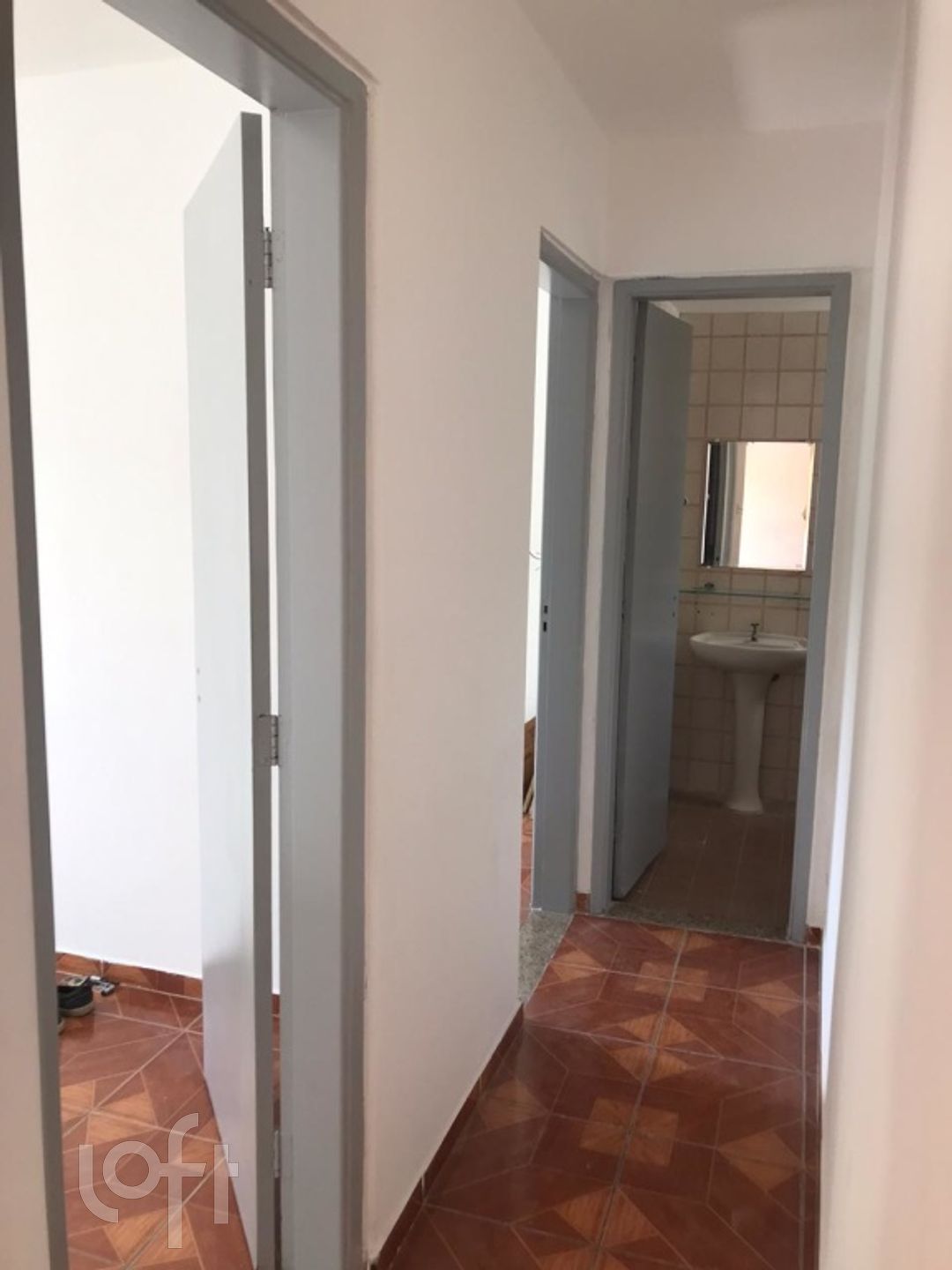 Apartamento à venda com 2 quartos, 56m² - Foto 3