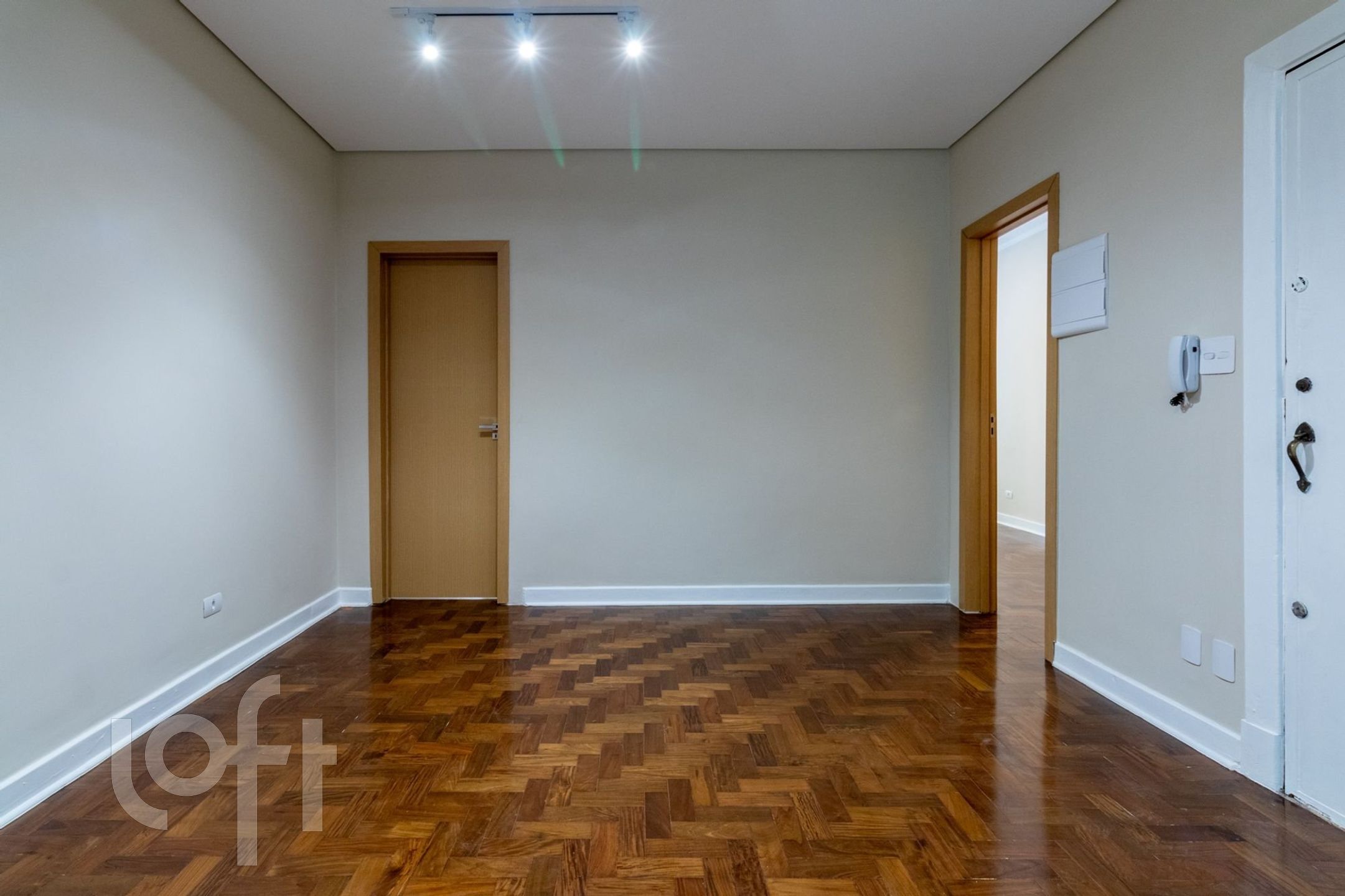 Apartamento à venda com 2 quartos, 83m² - Foto 1