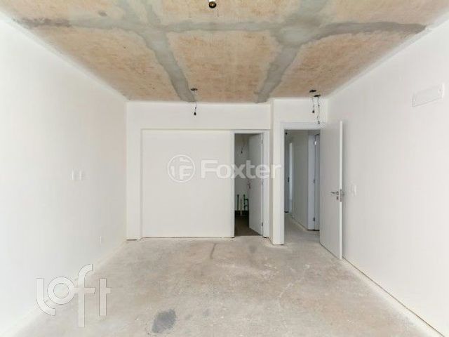 Apartamento com 116m², 3 dormitórios, 1 suíte, 2 vagas, Rio Branco em Porto Alegre