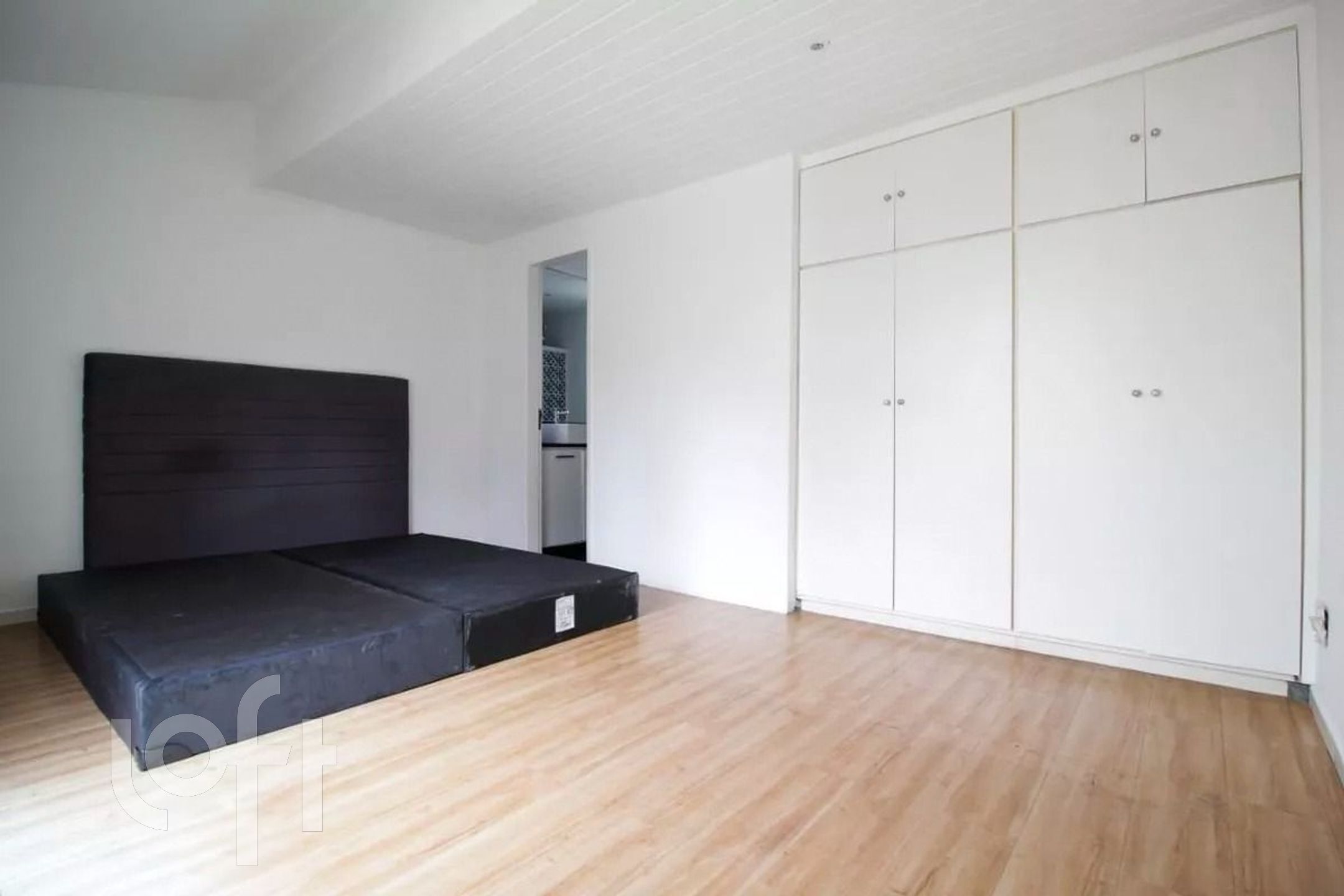 Apartamento à venda com 1 quarto, 68m² - Foto 15