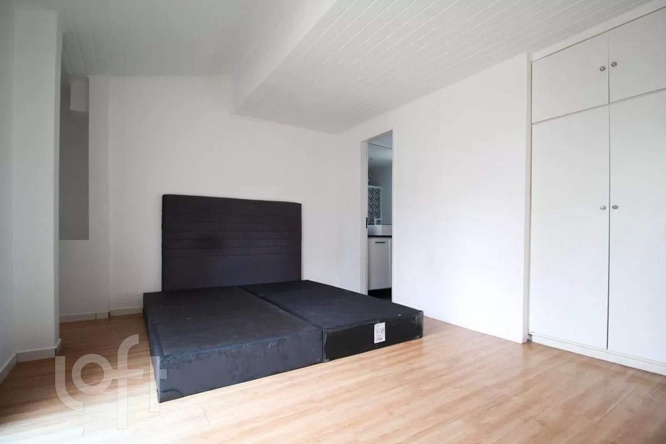 Apartamento à venda com 1 quarto, 68m² - Foto 14