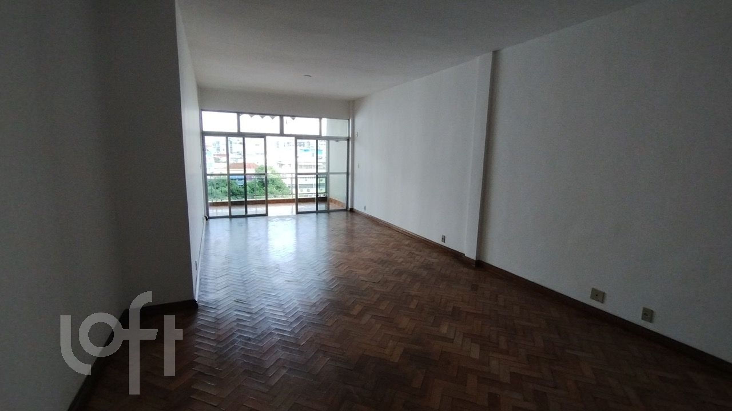 Apartamento à venda com 4 quartos, 160m² - Foto 1